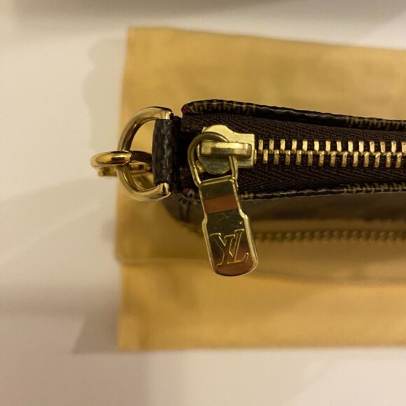 Louis Vuitton Mini Pochette Damier Ebene - Picture 7 of 11